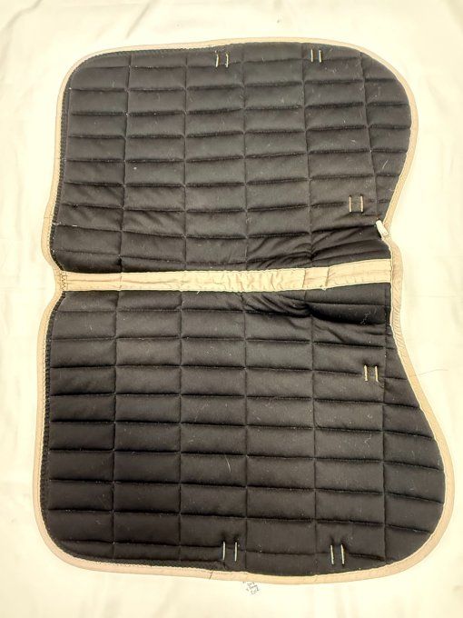 Ensemble tapis et bonnet Poney